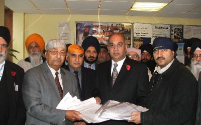 MP Keith Vaz with Asian constituents